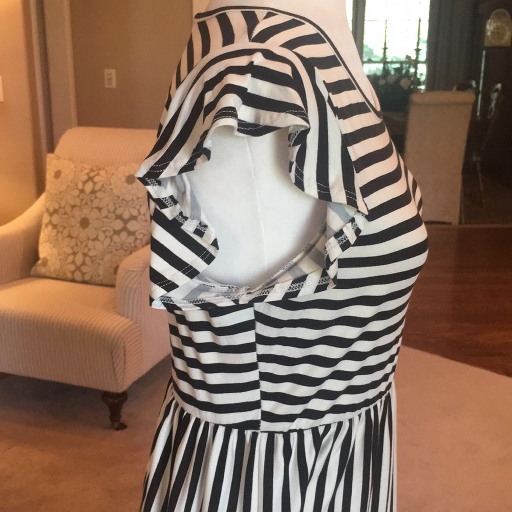 Reborn J Black & White Striped MIDI Dress - Picture 7 of 13